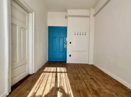 Pronájem - obchodní prostor, 43 m²