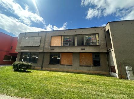 Pronájem skladovací prostor, 200 m²