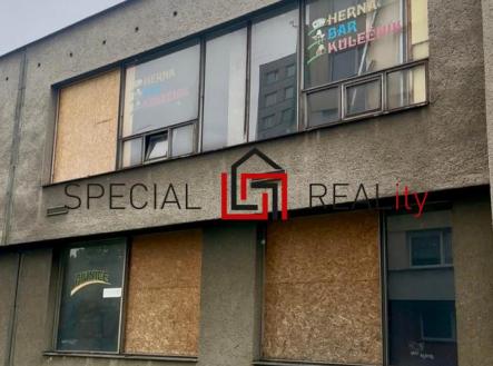 Pronájem skladovací prostor, 200 m²