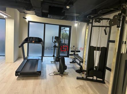 PHOTO-2025-11-30-15-18-15 36.jpg