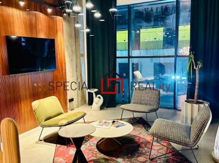 PHOTO-2025-11-30-15-18-15 11.jpg