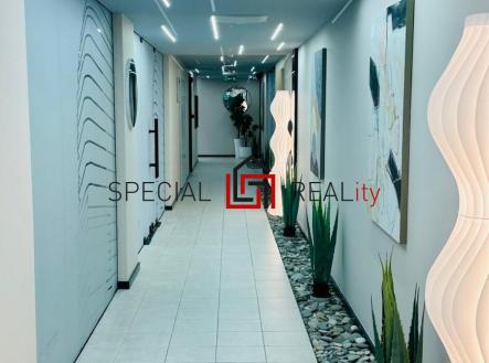 PHOTO-2025-11-30-15-18-15 32.jpg