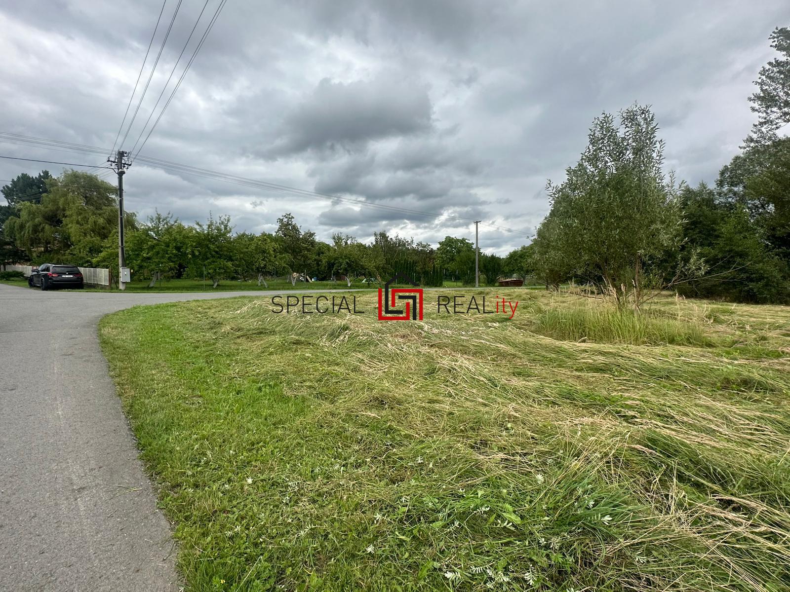 PHOTO-2025-12-06-19-36-07 7.jpg