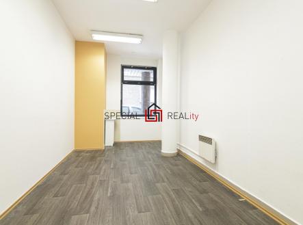 Prodej obchodní prostor, 63 m²