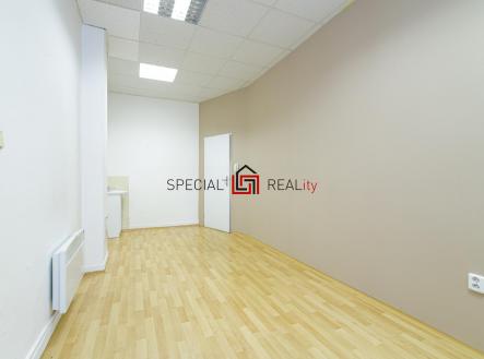 Prodej obchodní prostor, 108 m²