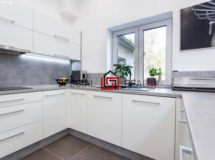 Pronájem domu/vily, 99 m²