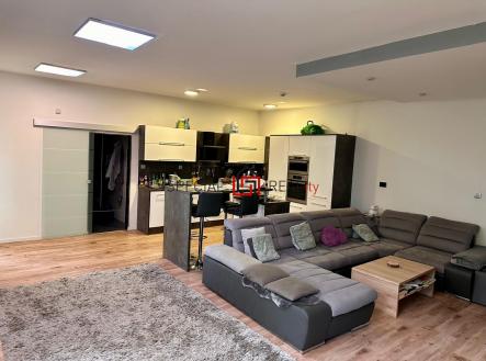 Prodej bytu, 3+kk, 90 m²