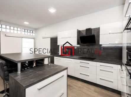 Prodej bytu, 3+kk, 90 m²