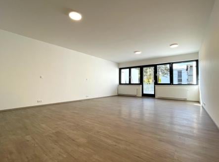 Pronájem bytu, 1+kk, 83 m²