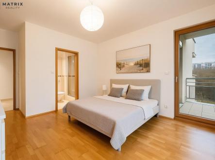 Pronájem bytu, 4+kk, 100 m²