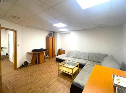 Pronájem obchodní prostor, 123 m²