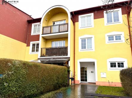 Pronájem bytu, 3+kk, 70 m²