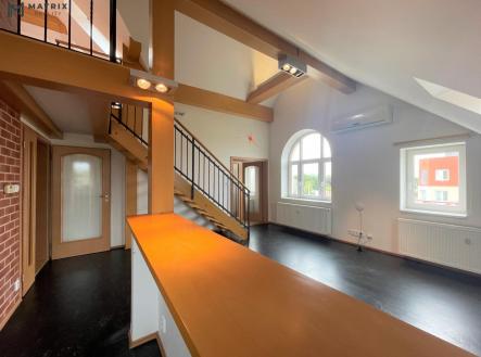 Pronájem kanceláře, 127 m²