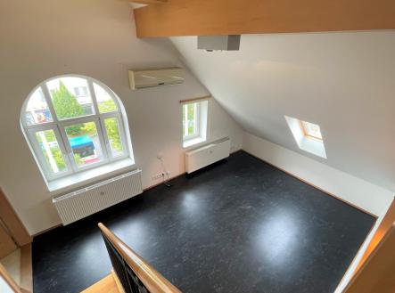 Pronájem kanceláře, 127 m²