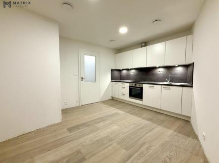 Pronájem bytu, 2+1, 74 m²