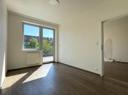 Pronájem bytu, 2+kk, 76 m²