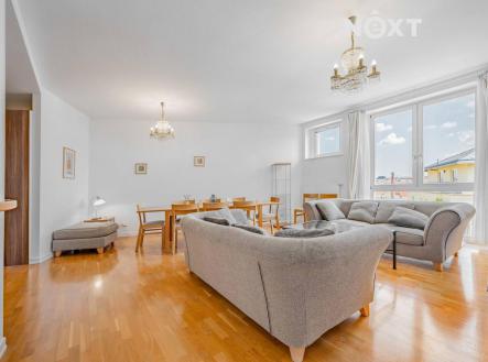 Pronájem bytu, 3+kk, 107 m²