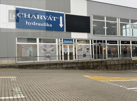 Pronájem obchodní prostor, 334 m²