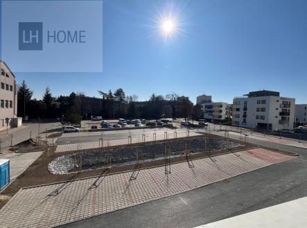Pronájem - obchodní prostor, 58 m²