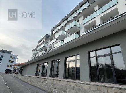 Pronájem - obchodní prostor, 58 m²