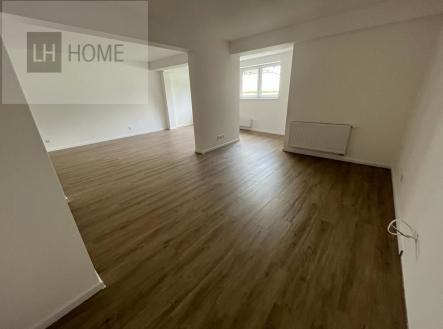 Prodej - obchodní prostor, 72 m²