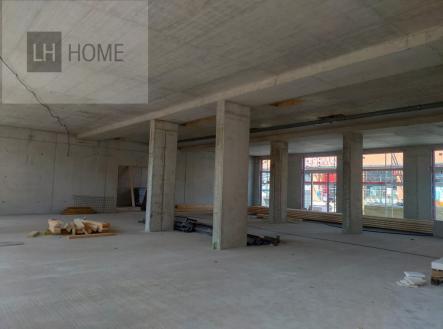 Pronájem obchodní prostor, 200 m²