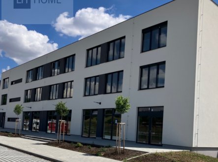 Pronájem obchodní prostory, 140 m²