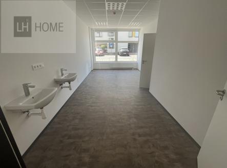 Pronájem jiné komerční nemovitosti, 80 m²