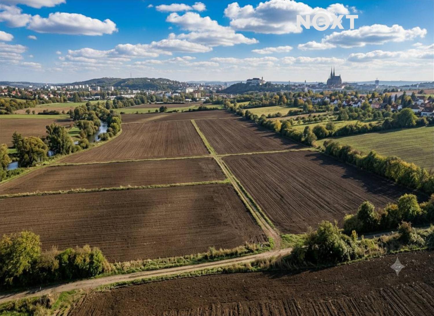 Prodej pozemek Pole, 2422㎡