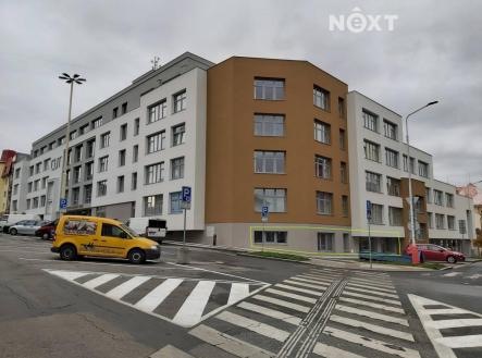 Pronájem - komerční objekt, obchodní centrum, 3 299 m²