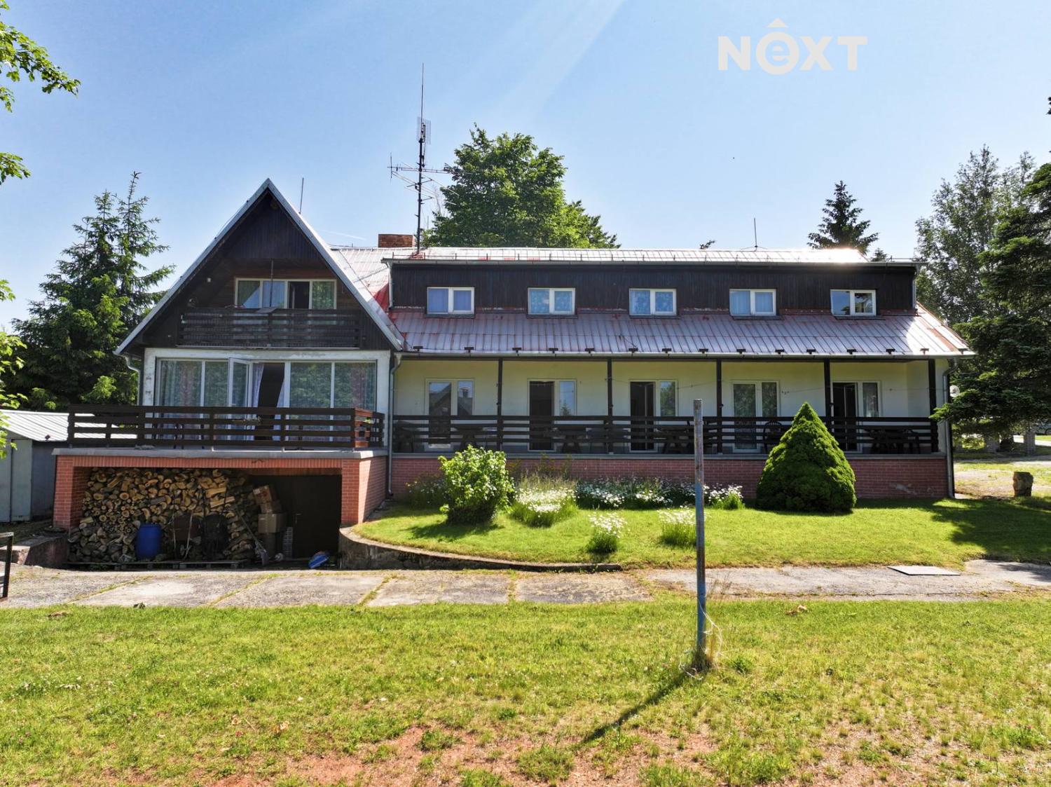 Prodej komerční Apartmány, 660㎡