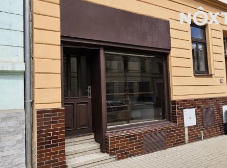 Pronájem komerčního objektu, obchodní centrum, 195 m²