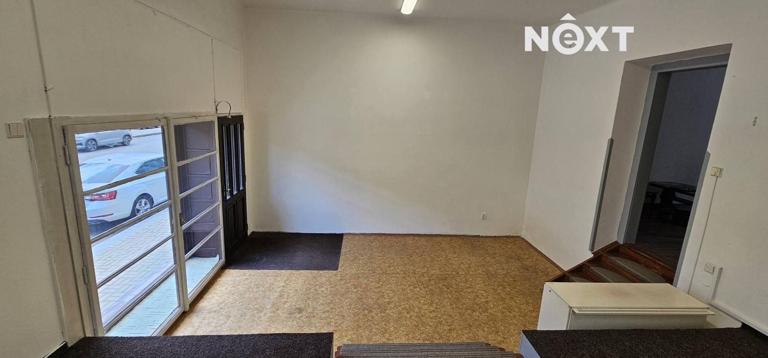 Pronájem komerční Obchodní prostory, 50㎡