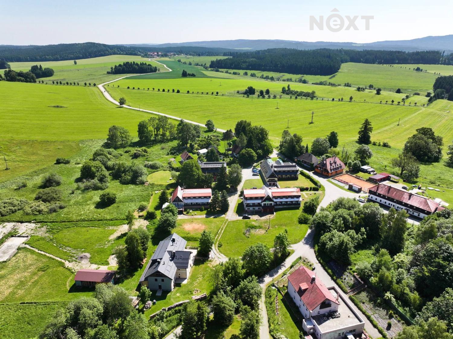 Prodej komerční Apartmány, 1 410㎡