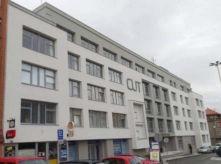 Pronájem komerčního objektu, výroba, 3 299 m²