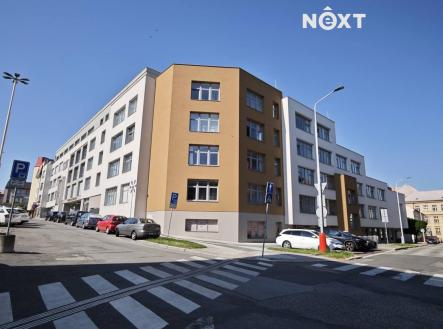 Pronájem komerčního objektu, sklad, 3 299 m²
