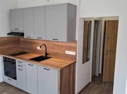 Pronájem bytu, 1+1, 37 m²