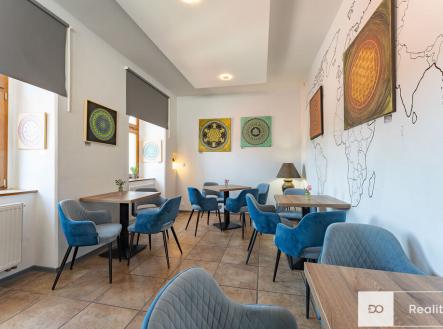 Prodej - restaurace, 180 m²