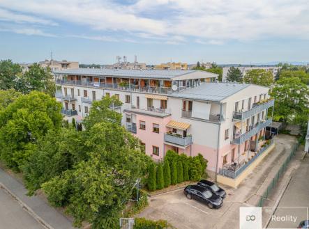 Pronájem bytu, 1+kk, 44 m²