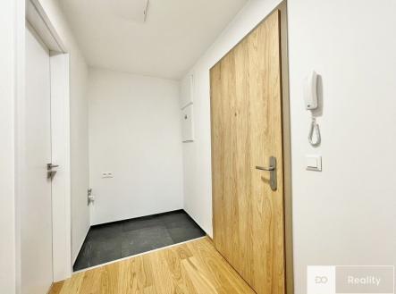 Pronájem bytu, 2+kk, 74 m²