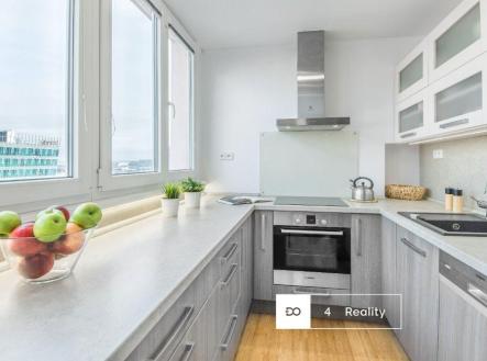 Pronájem bytu, 3+kk, 84 m²