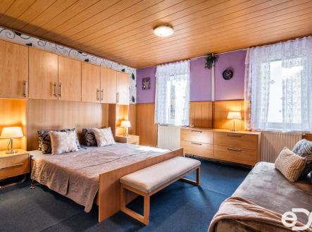 Prodej hotel, 290 m²