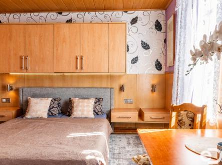 Prodej hotel, 290 m²