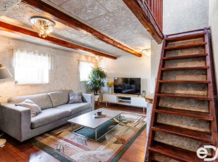 Prodej hotel, 290 m²