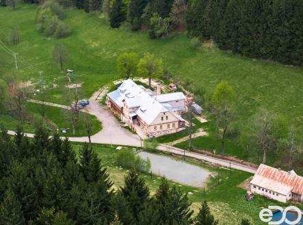 Prodej - hotel, 1 400 m²