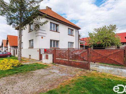 Prodej - dům/vila, 242 m²