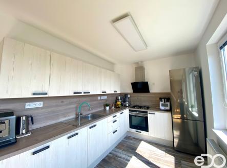 Pronájem bytu, 3+kk, 83 m² obrázek