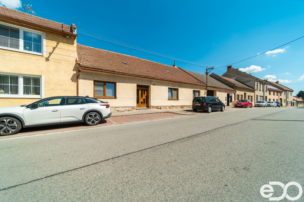 a7304222-hdr.jpg