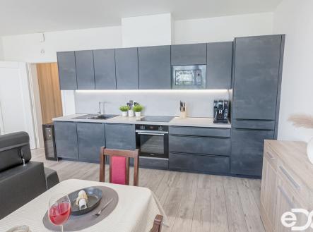 Prodej bytu, 3+kk, 87 m²