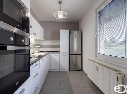 Pronájem bytu, 3+1, 71 m²
